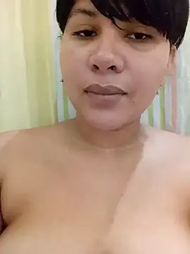 Snapshot of Yara0k chatting on December 19, 2024, 9:18 am Yara0k online show from December 19, 2024, 9:18 am