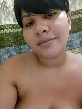 Snapshot of Yara0k chatting on January 14, 2025, 5:23 pm Yara0k online show from January 14, 2025, 5:23 pm