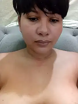 Snapshot of Yara0k chatting on January 29, 2025, 9:44 am Yara0k online show from January 29, 2025, 9:44 am