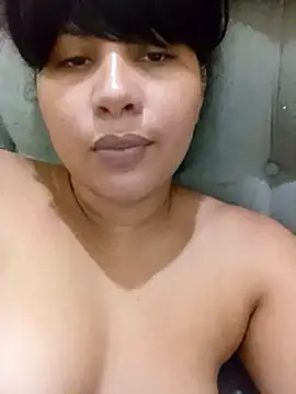 Snapshot of Yara0k chatting on February 11, 2025, 12:16 pm Yara0k online show from February 11, 2025, 12:16 pm