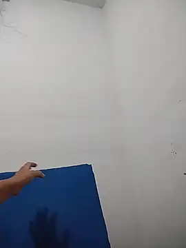 Yara0k online show from April 3, 2026, 11:36 pm