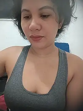 Snapshot of Yara0k chatting on June 2, 2026, 7:10 am Yara0k online show from June 2, 2026, 7:10 am