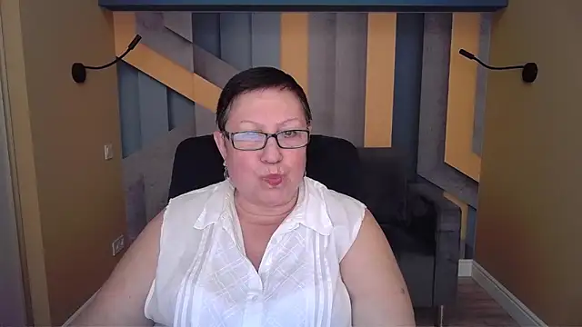 BarbaraTurners online show from December 3, 2025, 7:23 pm