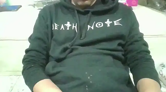 Snapshot of angeljz4 chatting on January 7, 2025, 4:18 am angeljz4 online show from January 7, 2025, 4:18 am