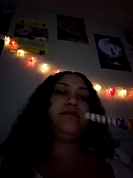 honeeyyy pot online show from January 11, 2025, 6:03 am