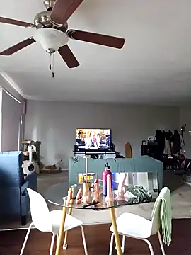 honeeyyy pot online show from January 30, 2025, 7:15 pm