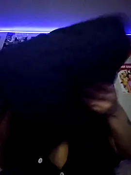 honeeyyy pot online show from September 13, 2025, 4:18 pm