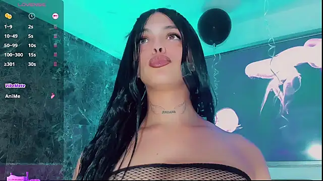 Emmaa Saenz  online show from September 20, 2025, 9:49 pm