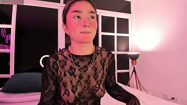 Arianavillada online show from March 7, 2025, 3:19 am