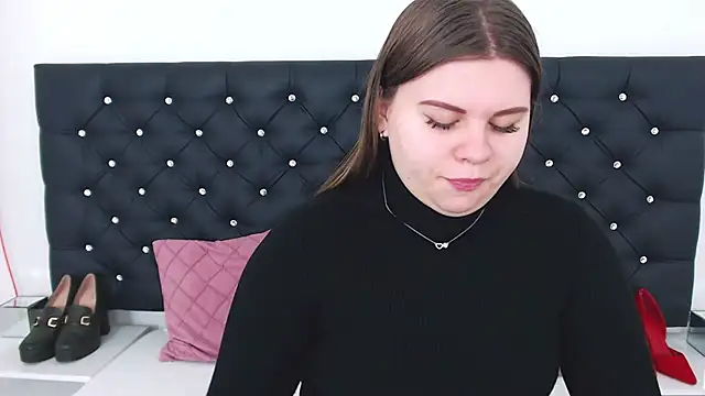 Snapshot of AbbyPleasure chatting on February 12, 2025, 9:42 am AbbyPleasure online show from February 12, 2025, 9:42 am