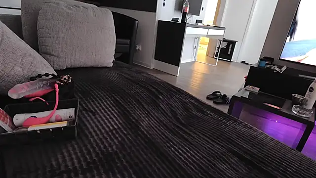 Snapshot of Hot_ToyBoy6974 chatting on March 14, 2025, 6:53 am Hot ToyBoy6974 online show from March 14, 2025, 6:53 am