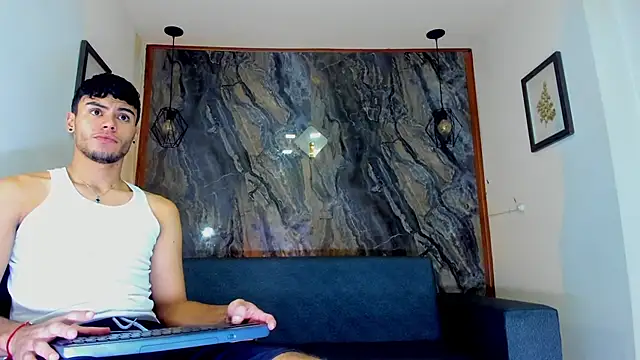 liam genner  online show from February 9, 2025, 7:41 pm