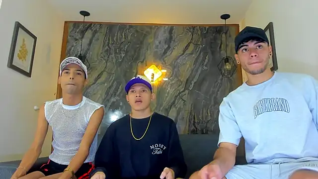 liam genner  online show from February 19, 2025, 7:38 pm