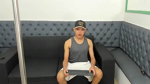 liam genner  online show from March 16, 2025, 8:00 pm