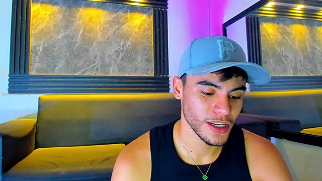 liam genner  online show from November 3, 2025, 8:10 pm