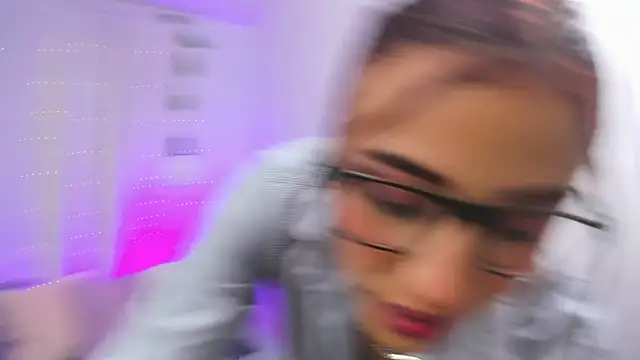 veronicaxx69 online show from February 20, 2025, 5:55 am