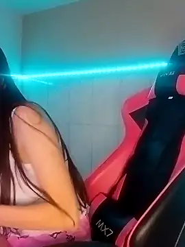 Snapshot of Lua34682 chatting on February 22, 2025, 11:35 pm Lua34682 online show from February 22, 2025, 11:35 pm