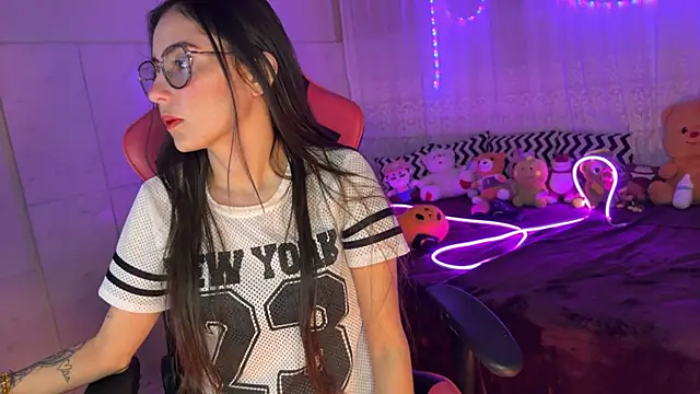 Snapshot of Lua34682 chatting on September 15, 2025, 10:32 pm Lua34682 online show from September 15, 2025, 10:32 pm