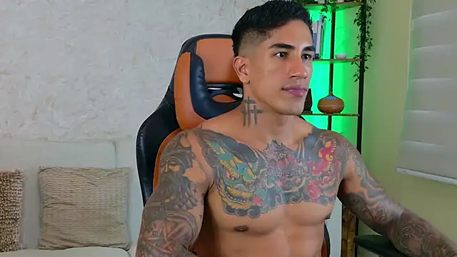 AdanReilly online show from February 7, 2025, 9:37 pm