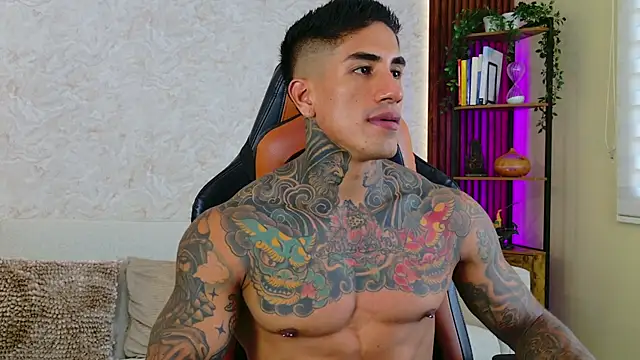 AdanReilly online show from October 22, 2025, 7:35 pm