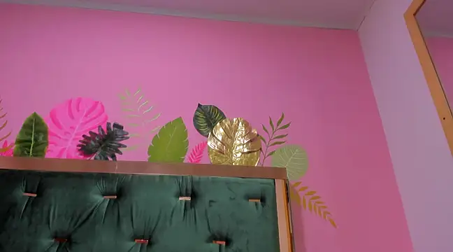 Hellen  4master online show from February 19, 2025, 1:50 pm