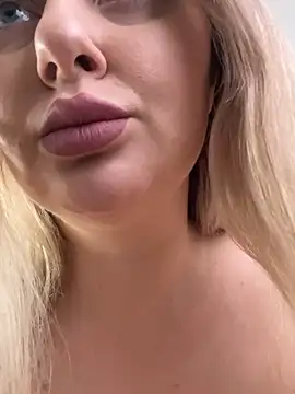 LadyLolyPop  online show from December 26, 2024, 4:21 am