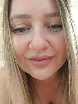 LadyLolyPop  online show from September 25, 2025, 2:15 am