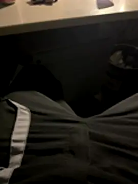 FrutenFratenR9 online show from November 1, 2025, 1:18 am