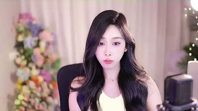 SleepArtist online show from February 12, 2025, 5:37 pm