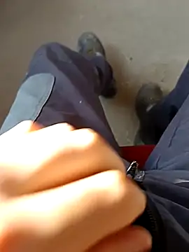 vadszex31 online show from March 10, 2025, 8:37 am