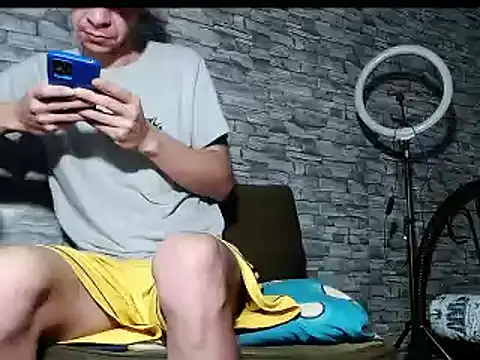 bulguehot online show from March 12, 2025, 10:05 am