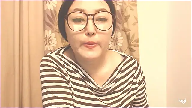 Snapshot of hrnyteacher chatting on January 1, 2025, 12:53 am hrnyteacher online show from January 1, 2025, 12:53 am