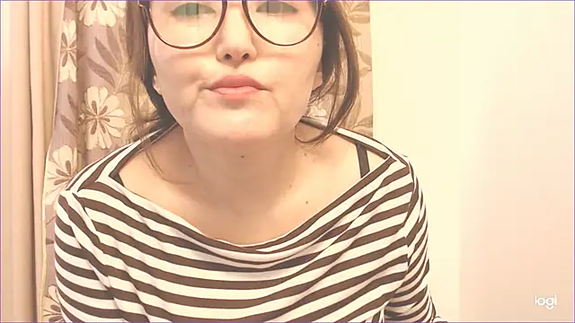 Snapshot of hrnyteacher chatting on January 13, 2025, 6:27 am hrnyteacher online show from January 13, 2025, 6:27 am