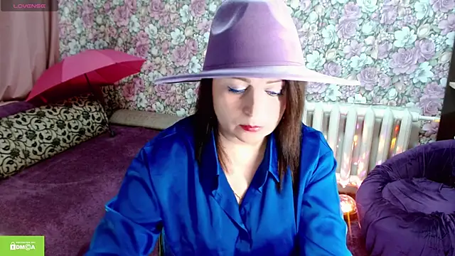 Julia-ru online show from April 1, 2026, 8:17 pm