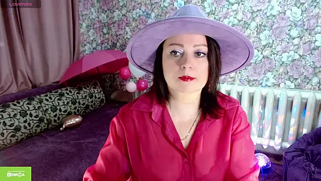 Julia-ru online show from April 8, 2026, 8:53 pm