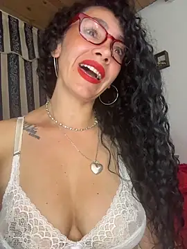 JULYSEX1 online show from May 8, 2026, 12:43 pm