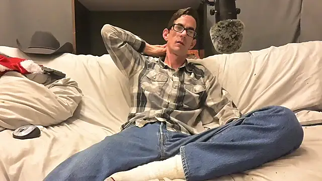 joeiandola online show from November 9, 2025, 9:57 pm