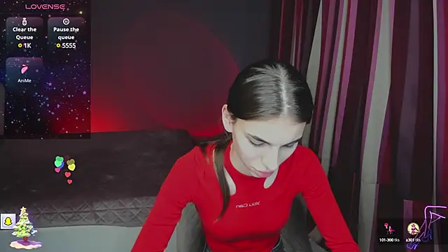 EmmyGreans online show from December 11, 2024, 12:44 pm