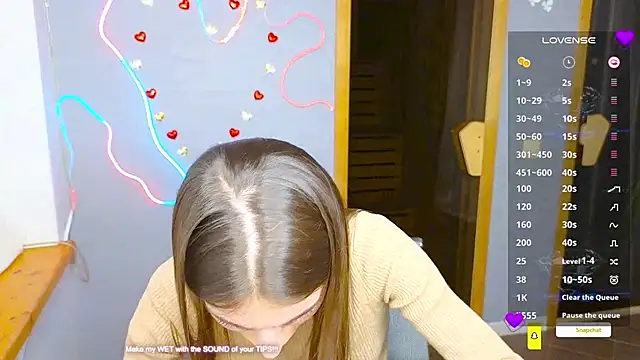 EmmyGreans online show from February 12, 2025, 3:49 pm