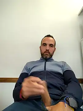 leon3875 online show from March 5, 2025, 3:29 pm