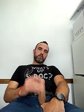 leon3875 online show from March 6, 2025, 3:35 pm