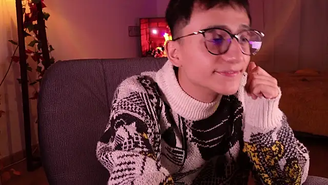 Snapshot of Mr_evan1 chatting on December 17, 2024, 3:49 pm Mr evan1 online show from December 17, 2024, 3:49 pm