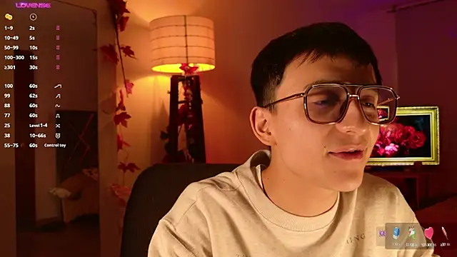 Snapshot of Mr_evan1 chatting on December 30, 2024, 4:40 pm Mr evan1 online show from December 30, 2024, 4:40 pm