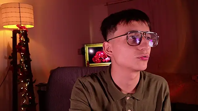 Snapshot of Mr_evan1 chatting on January 9, 2025, 4:28 pm Mr evan1 online show from January 9, 2025, 4:28 pm