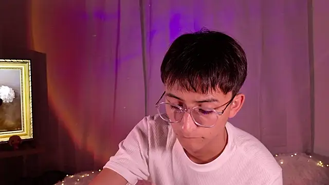 Snapshot of Mr_evan1 chatting on January 26, 2025, 2:30 pm Mr evan1 online show from January 26, 2025, 2:30 pm
