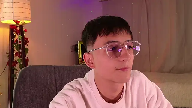 Snapshot of Mr_evan1 chatting on January 28, 2025, 2:53 pm Mr evan1 online show from January 28, 2025, 2:53 pm