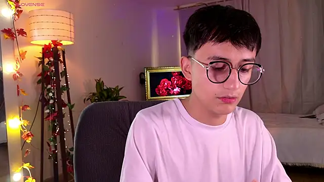 Snapshot of Mr_evan1 chatting on March 2, 2025, 2:10 pm Mr evan1 online show from March 2, 2025, 2:10 pm