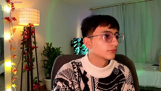 Snapshot of Mr_evan1 chatting on March 12, 2025, 2:34 pm Mr evan1 online show from March 12, 2025, 2:34 pm
