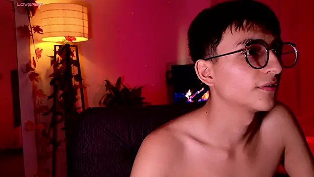 Snapshot of Mr_evan1 chatting on March 17, 2025, 6:00 pm Mr evan1 online show from March 17, 2025, 6:00 pm
