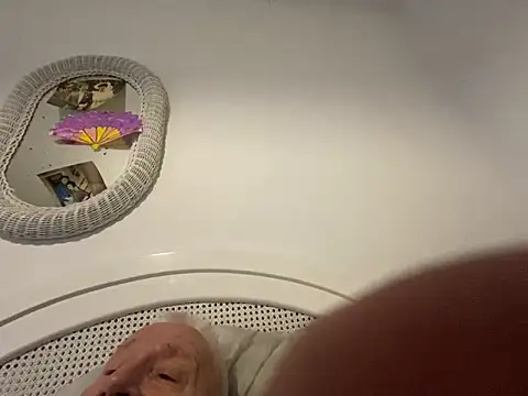 Bossinmidd12 online show from February 8, 2025, 10:51 pm